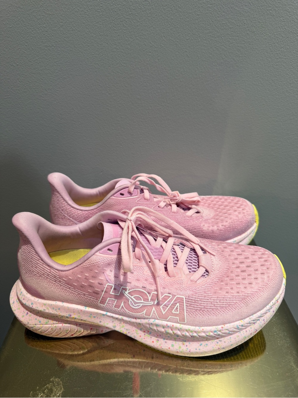 Hoka Mach 5 Pink Lemonade Twilight US 8 - Picture 2 of 5